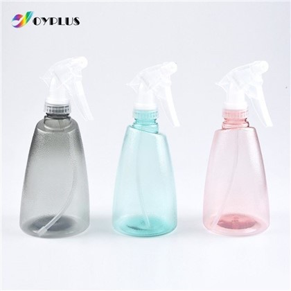 Regador Pequeno de Plástico